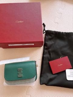 新品 Cartier C ドゥ カルティエ チェーンバッグ グリーン 正規品 新品 Cartier C ドゥ カルティエ チェーンバッグ グリーン 正規品