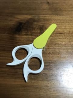 子供用爪切りのサムネイル