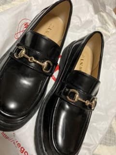 ローファー 黒のサムネイル