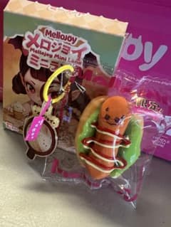 Mellojoy Mini Land ホットドッグ キーホルダーのサムネイル