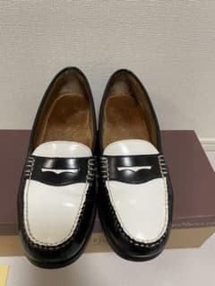 Thumbnail of G.H.Bass & Co. Weejuns ローファー 白黒