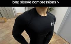 UNDER ARMOUR アンダーアーマー 長袖 コンプレッションシャツのサムネイル