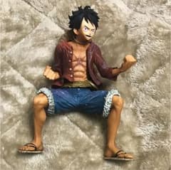 ワンピースフィギュア ルフィのサムネイル