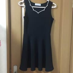 ビジュー付きワンピースのサムネイル