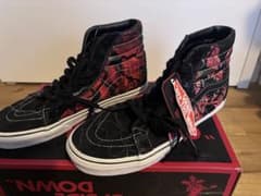 Vans Stranger Things 콜라보 Sk8-Hi REISSUE