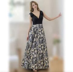 Y様専用【ERUKEI/SETTAN】黒の花柄Aラインマキシドレスのサムネイル