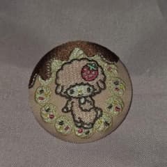 スイートピアノ 缶バッジ 刺繍 スイーツのサムネイル