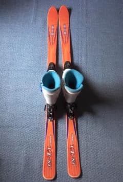 中古 ジュニア  スキーセット❶のサムネイル