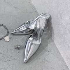 GYDA / ポインテッドミュールのサムネイル