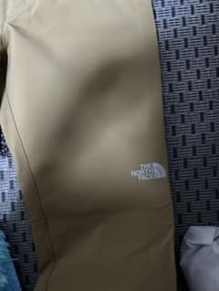 THE NORTH FACE アウトドアパンツ ベージュのサムネイル