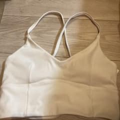 【お値引き中】新品未使用　Manduka マンドゥカ　ブラトップ　ヨガウェア　Mのサムネイル