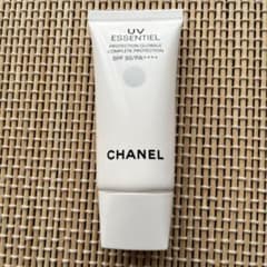 CHANEL UV エサンシエル 30mlのサムネイル