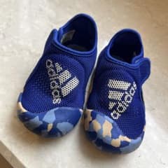 adidas サンダルのサムネイル