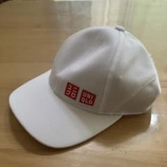 UNIQLO キャップ ホワイトのサムネイル