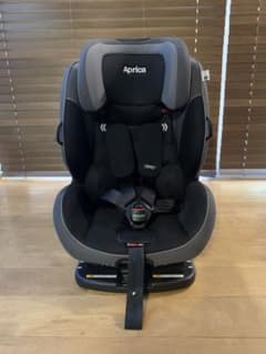 【美品】アップリカ フォームフィット AB ISOFIX 固定チャイルドシートのサムネイル