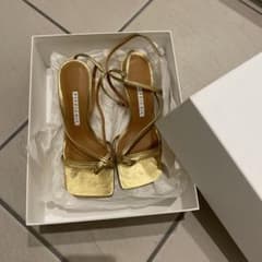 【未使用】ピッピシック 【23.0】NUDE27 ゴールド 金 サンダル 未使用】ピッピシック 【23.0】NUDE27 ゴールド 金 サンダル - メルカリ