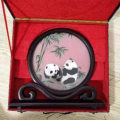 【国家文化遺産・稀少】中国刺繍 パンダ 未使用】中国刺繍 パンダ【専用箱付】 - メルカリ
