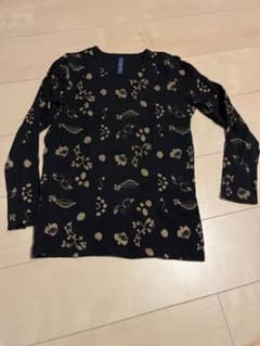 150センチ⭐︎カットソー⭐︎マーキーズのサムネイル