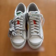 NIKE BLAZER LOW '77 VNTG スニーカーのサムネイル