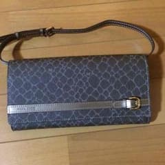 新品 正規品 ニナリッチ 多機能財布のサムネイル