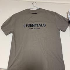 エッセンシャルズ　Tシャツ　ブランド　新品、未使用　正規品のサムネイル