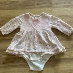 petit main 花柄ロンパースのサムネイル