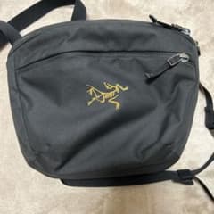 Arc'teryx ショルダーバッグ ブラックのサムネイル