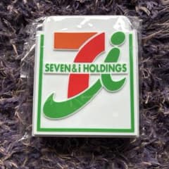 セブンイレブン ポーチ シリコンポーチ 福袋