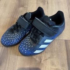 adidas サッカーシューズ 黒/青のサムネイル