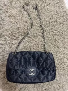 CHANEL ネイビー ナイロン ショルダーバッグのサムネイル
