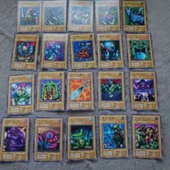 遊戯王初期ノーマルまとめ売り 良品 - メルカリ