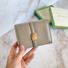 MARNI 二つ折り財布 グレージュ プリズマ　prisma MARNI マルニ Prisma 二つ折り プリズマ ミニ財布 折り財布 - メルカリ
