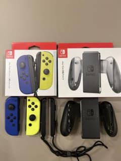 Nintendo Switch 純正ジョイコン/ジョイコン充電グリップ純正のサムネイル