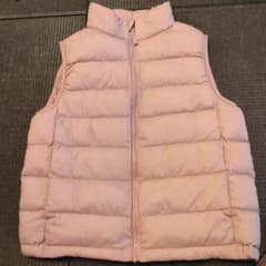 UNIQLO ピンク ベスト 140サイズのサムネイル
