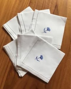 刺繍入りテーブルナプキンのサムネイル