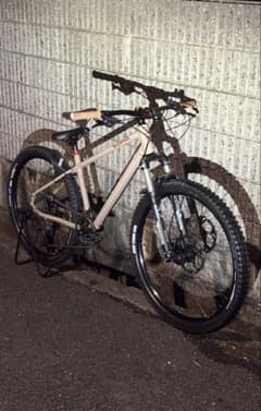 KONA DEW 27.5 2025年モデル　MTB化　発送可　豪華カスタム KONA DEW 27.5 2025年モデル MTB化 発送可 豪華カスタム - メルカリ