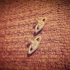 vivienne westwood ピアスのサムネイル
