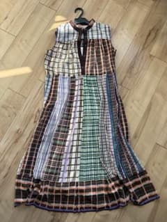 プリーツ切替 ロングワンピース（サイズ38）のサムネイル