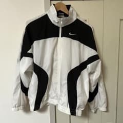 菅田将暉着用　NIKE ナイロンジャケット　銀タグのサムネイル