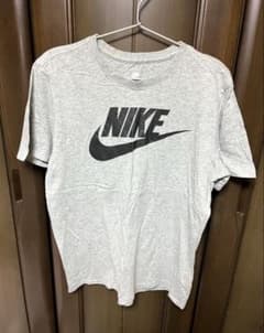 美品 NIKE ナイキ 半袖 Tシャツ グレー Lのサムネイル