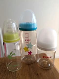 【プーさま専用】ピジョンほか哺乳瓶 3本セット + ほほえみらくらくミルク部品のサムネイル