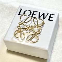 LOEWE ロエベ アナグラム ブローチ ゴールド 箱 保存袋 タグ付き