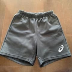 ASICS ブラック ショートパンツ　サイズM