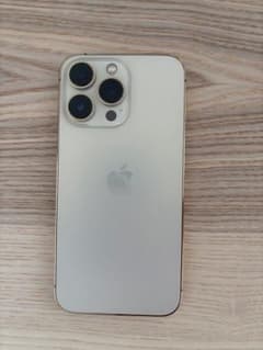 Apple iPhone 13 Pro ゴールド 本体のサムネイル