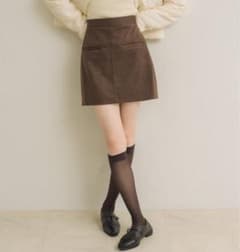 NEUNA スエード　ミニスカートのサムネイル