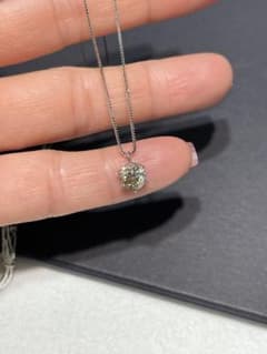 一粒天然ダイヤモンドネックレス 18k D0.525カラット - メルカリ