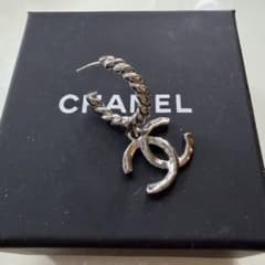 ⭐️訳あり　CHANEL ココマーク フープピアス 片耳用のサムネイル