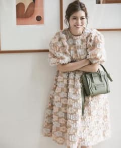 ハナちゃんさん専用　フローラルパフスリーブワンピース　Sのサムネイル