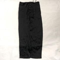 SAINT LAUREN PARIS 22AW シルク パンツ ブラック SAINT LAUREN PARIS 22AW シルク パンツ ブラック - メルカリ