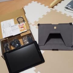 androidタブレット ARROWS Tab F-05E Whiteのサムネイル